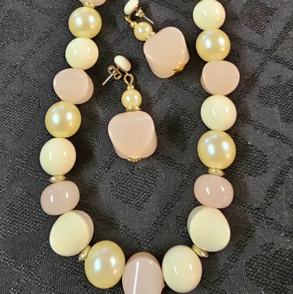 NAPIER Pastel Lucite Beads Necklace & Pierced Earring Set